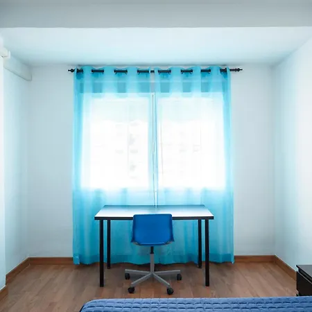 Confortable En El Centro De דירה